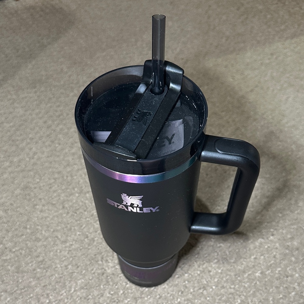 Stanley Iridescent Black Tumbler with Handle and Straw 40oz